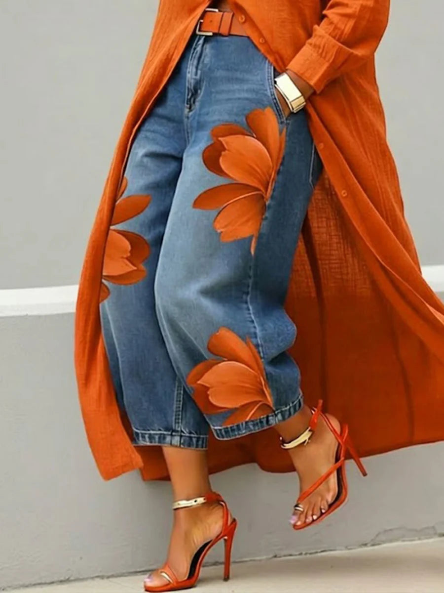 Jeans casuales con estampado artístico